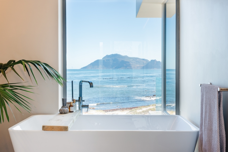 4 Bedroom Property for Sale in Kommetjie Western Cape